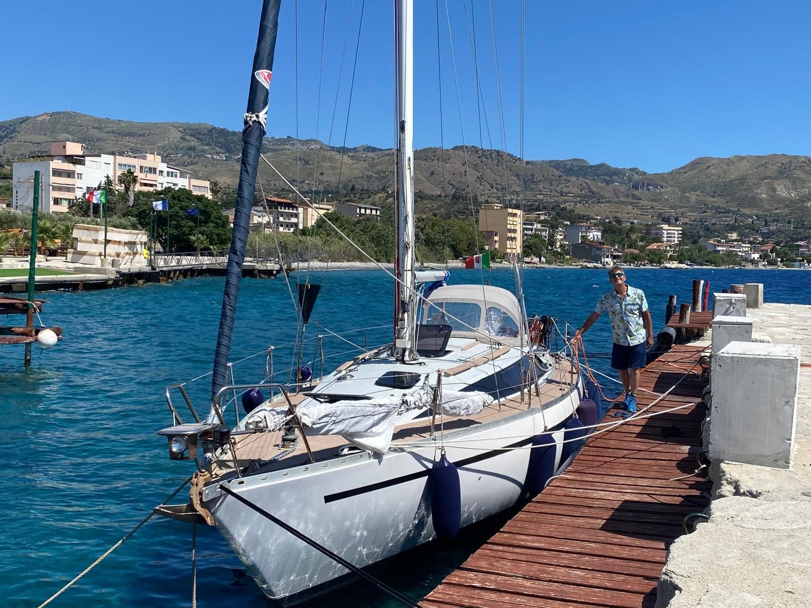 Comar Comet 111 - Main View Comar Comet 111 - Main View