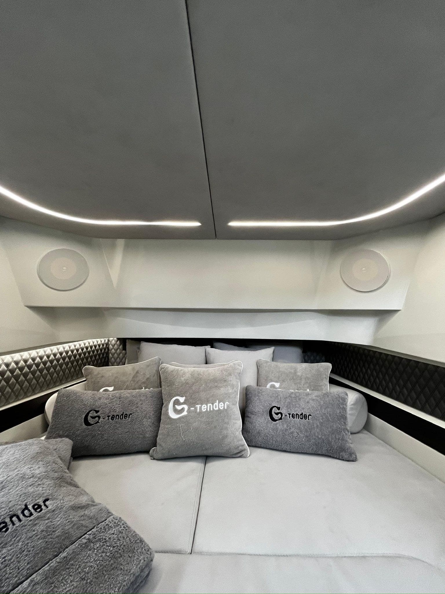 G-Tender Dieci4 - Interior View G-Tender Dieci4 - Interior View