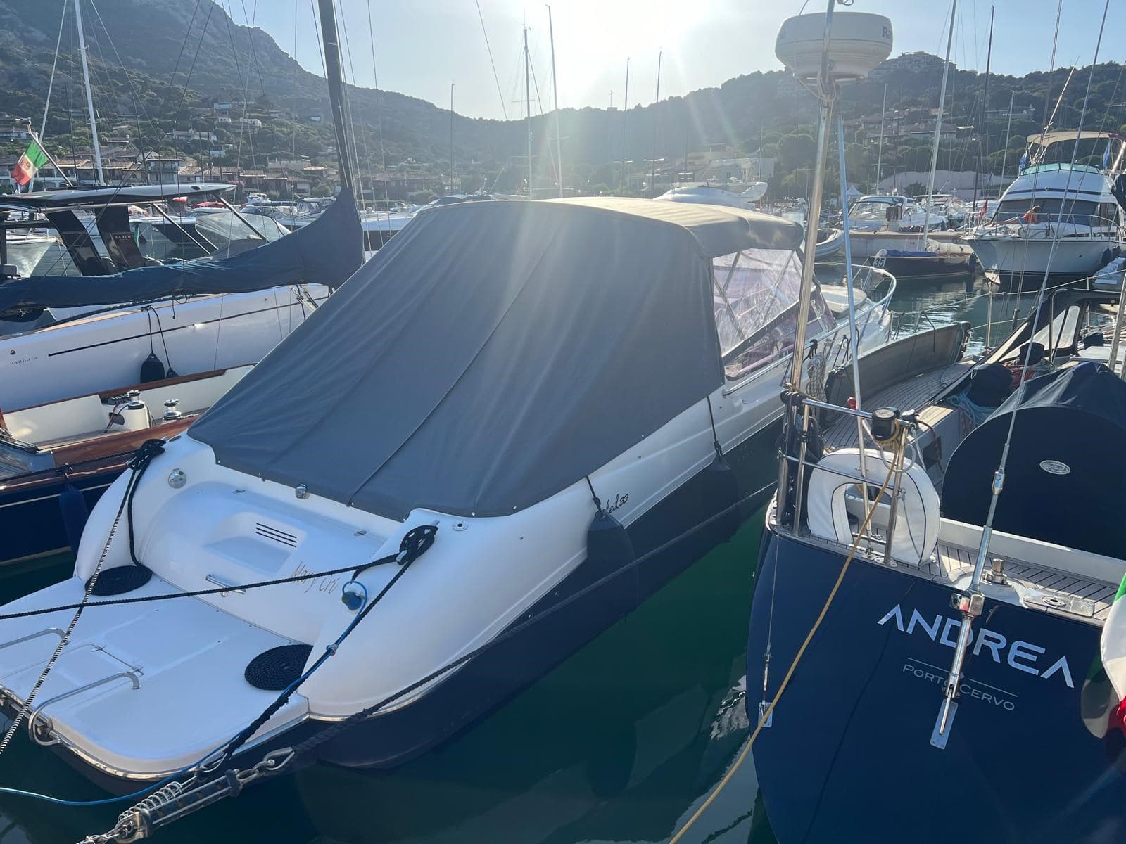 Tullio Abate Grand Soleil 33 - Detail View 1 Tullio Abate Grand Soleil 33 - Detail View 1