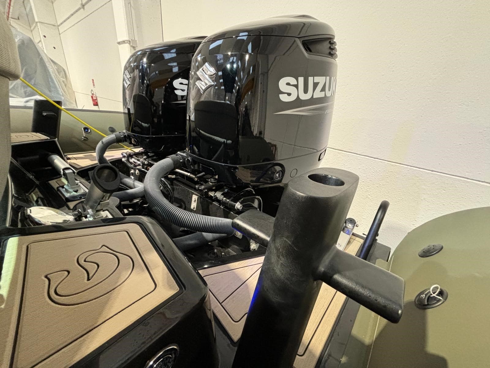 G-Tender Otto.7 - Deck View G-Tender Otto.7 - Deck View