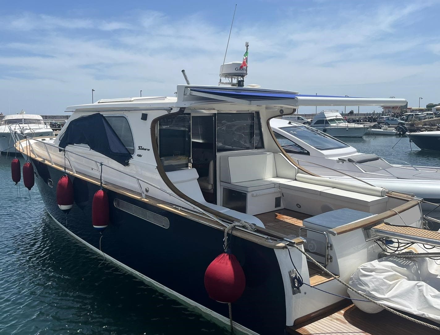 Solare Solare 46 - Detail View 1 Solare Solare 46 - Detail View 1