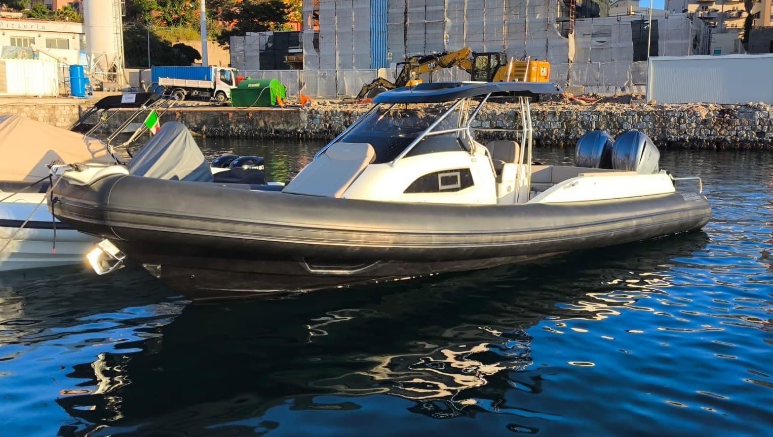 Jokerboat CLUBMAN C35 T-TOP d'occasion - image hero 17