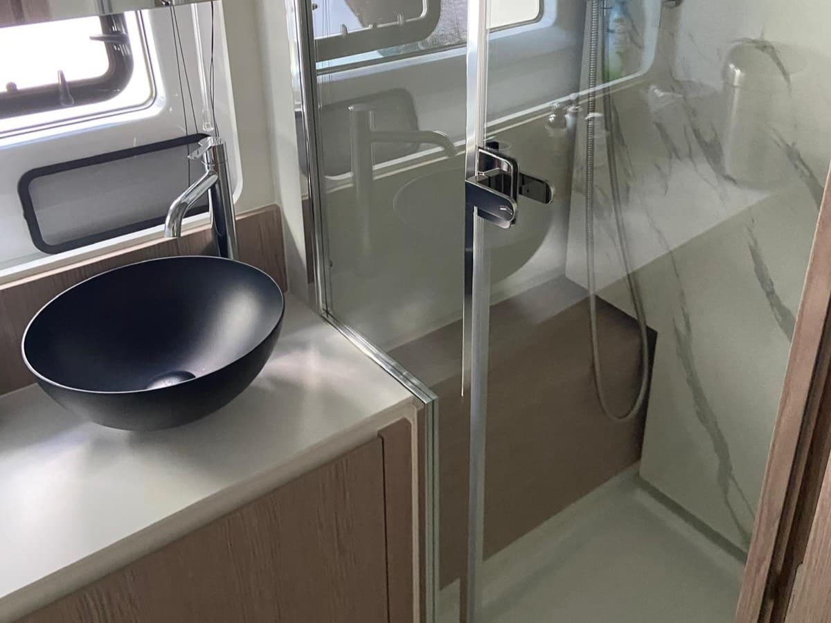 Azimut 53 Flybridge usato - foto hero 17