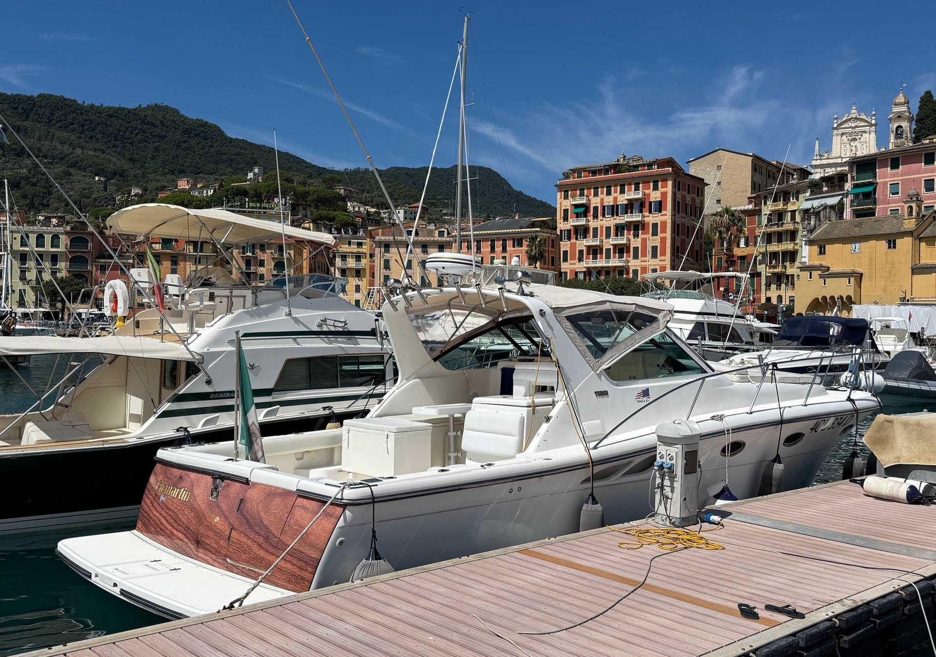 Tiara Yachts 3500 Open - Deck View Tiara Yachts 3500 Open - Deck View