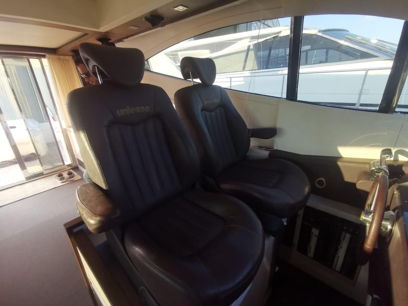 Uniesse Marine UNIESSE 65 SPORT usato - foto hero 14