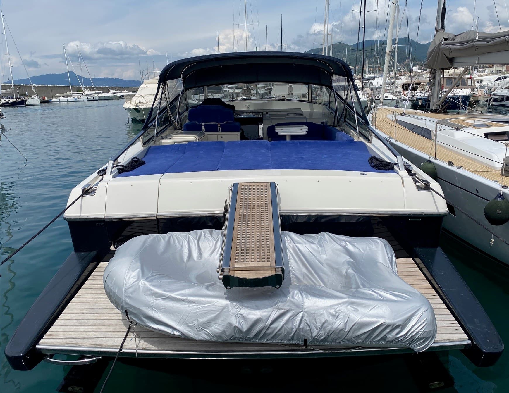 Itama Fifty - Interior View Itama Fifty - Interior View