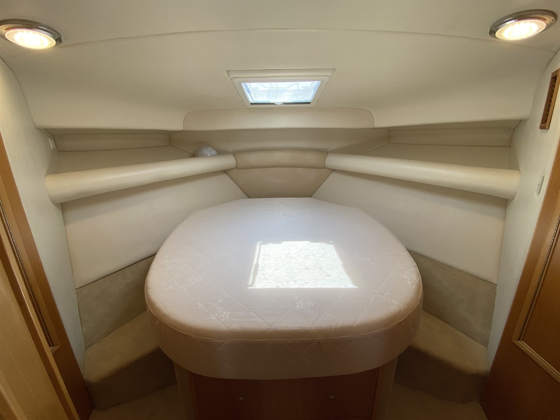 Riviera Marine 4000 HT OFFSHORE usato - foto hero 19