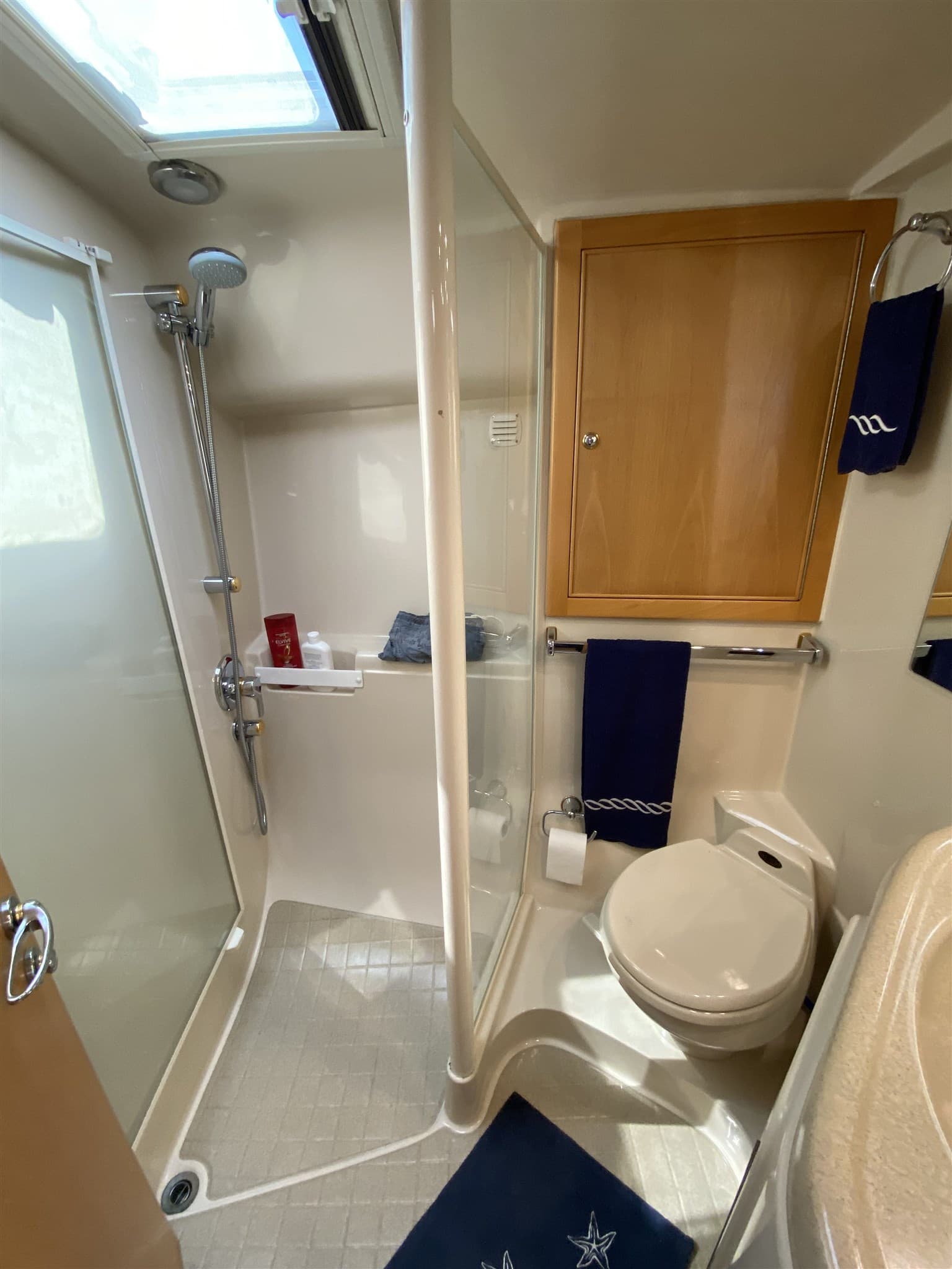 Riviera Marine 4000 HT OFFSHORE usato - foto hero 17