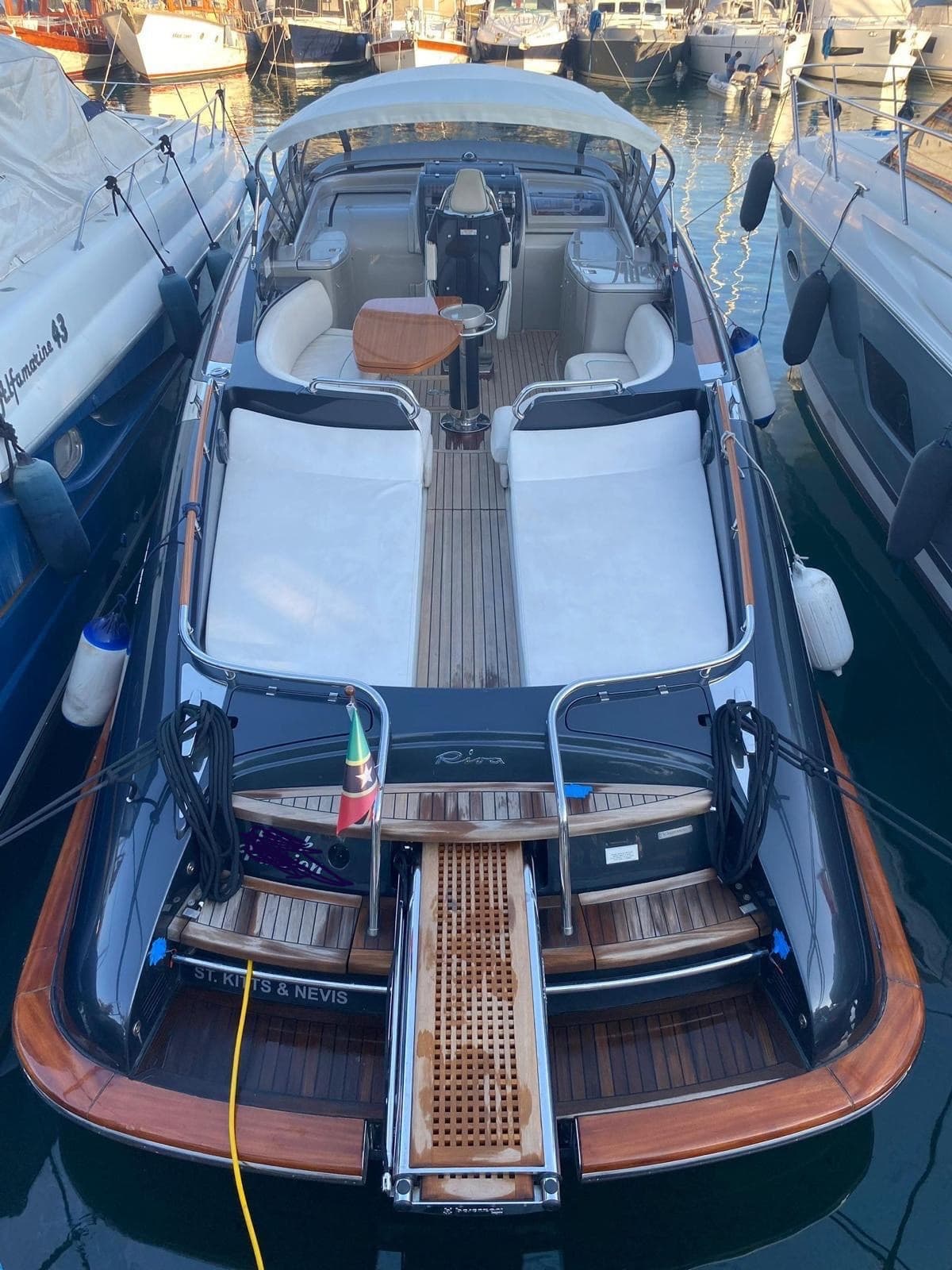 Riva 44 Rivarama used - detail 3