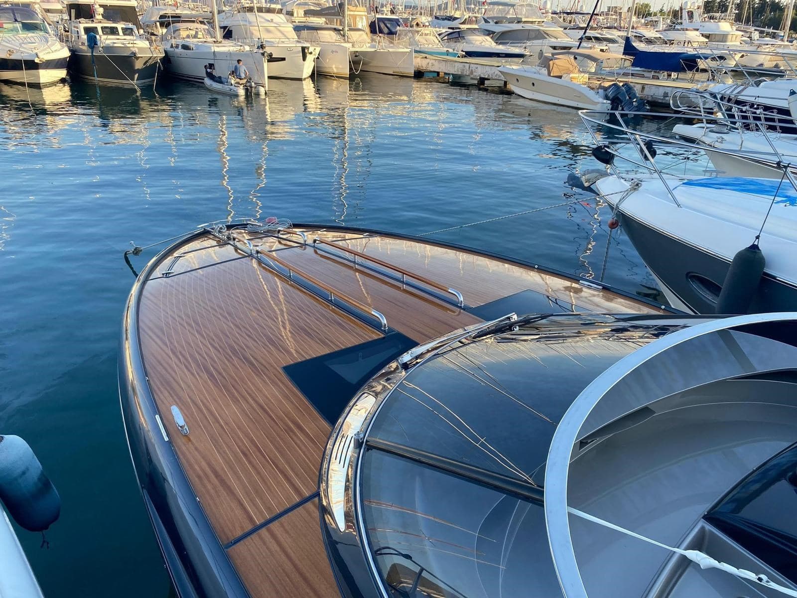 Riva 44 Rivarama used - detail 4