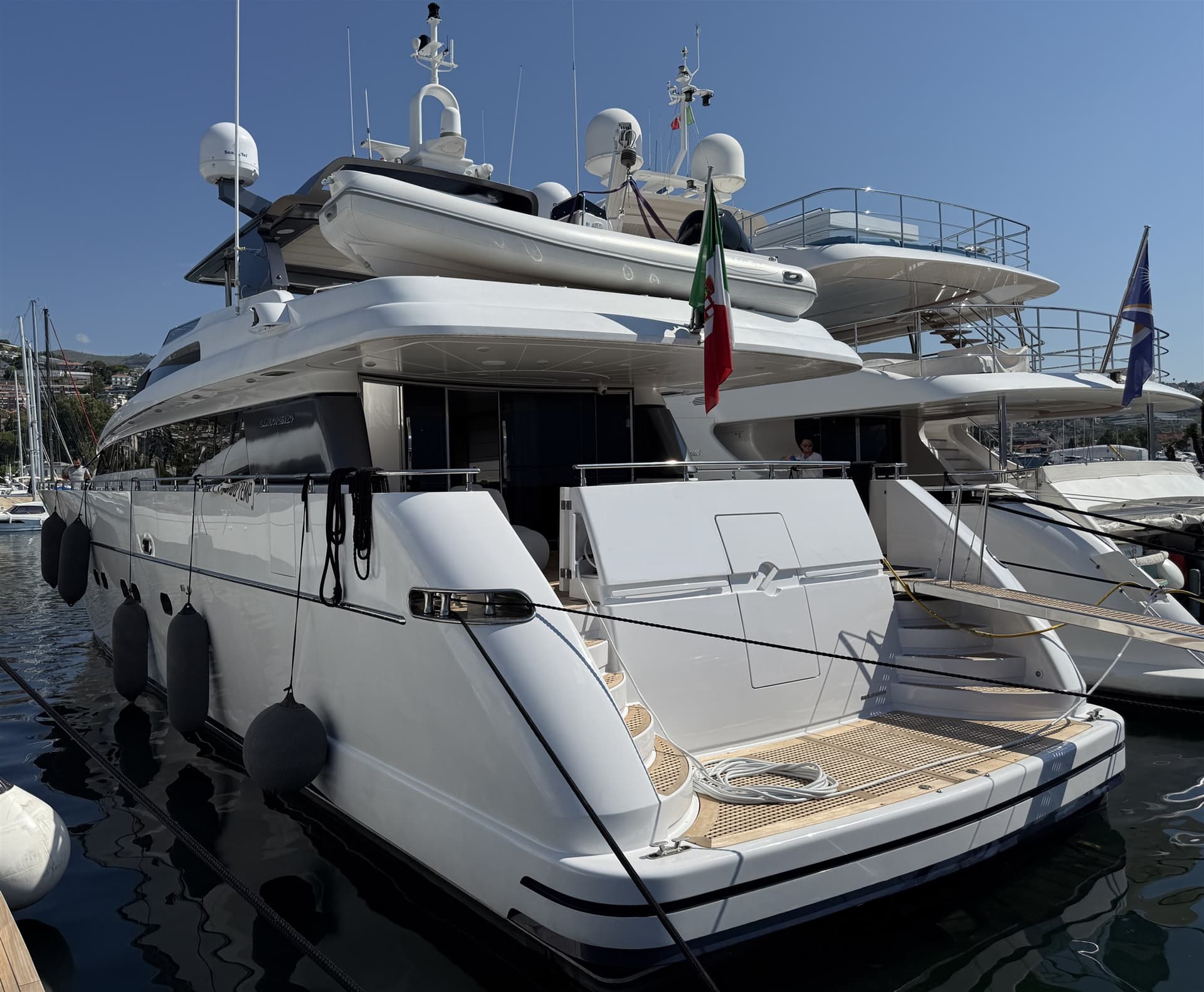 Sanlorenzo Sl 88 - Detail View 1 Sanlorenzo Sl 88 - Detail View 1