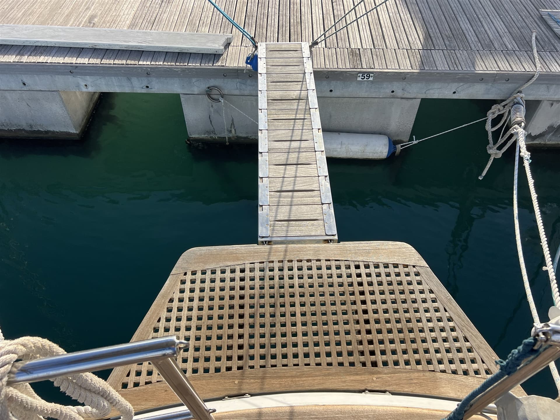 Société d'Études de Carènes Beaufort 16 - Deck View Société d'Études de Carènes Beaufort 16 - Deck View