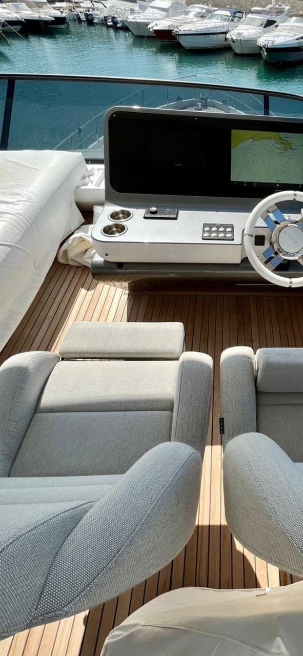 Azimut 68 Flybridge My 2022 usato - dettaglio 3