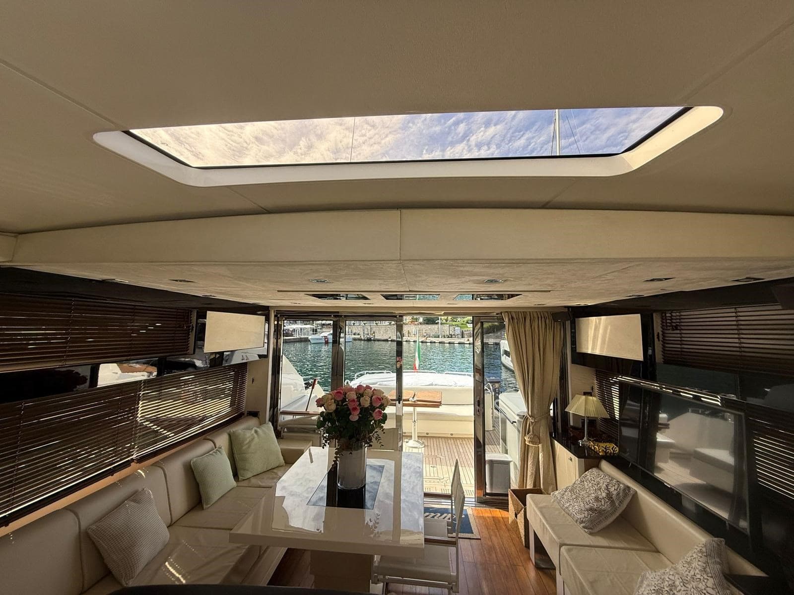 Sunseeker Predator 64 gebraucht - Hauptbild 12