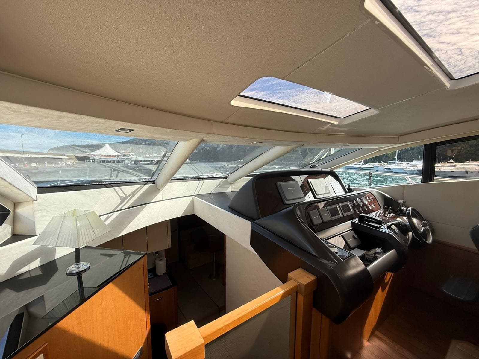 Sunseeker Predator 64 gebraucht - Hauptbild 14