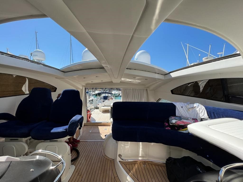 Sunseeker Predator 75 d'occasion - image hero 8
