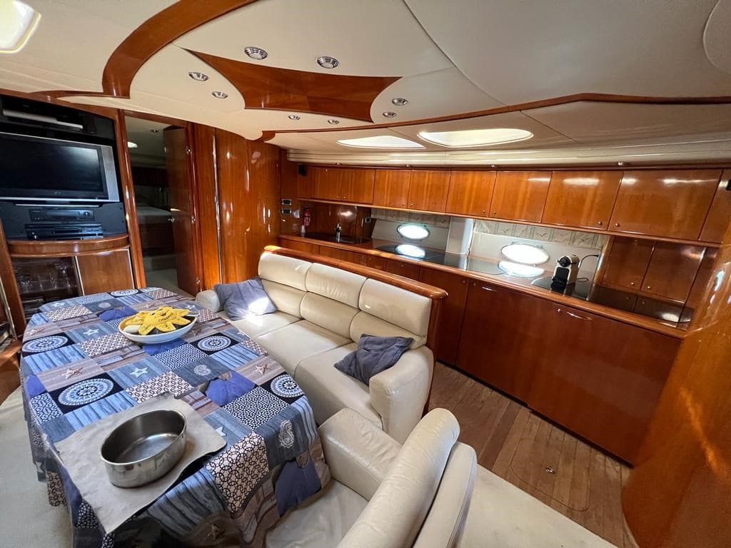 Sunseeker Predator 75 d'occasion - image hero 16