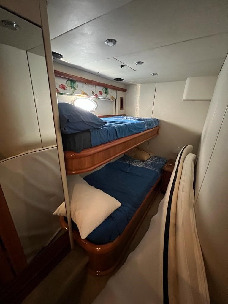 Sunseeker Predator 75 d'occasion - image hero 22