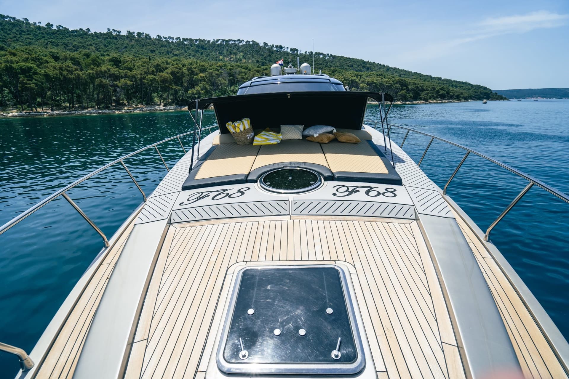 Fashion Yachts FASHION 68 usato - foto hero 3