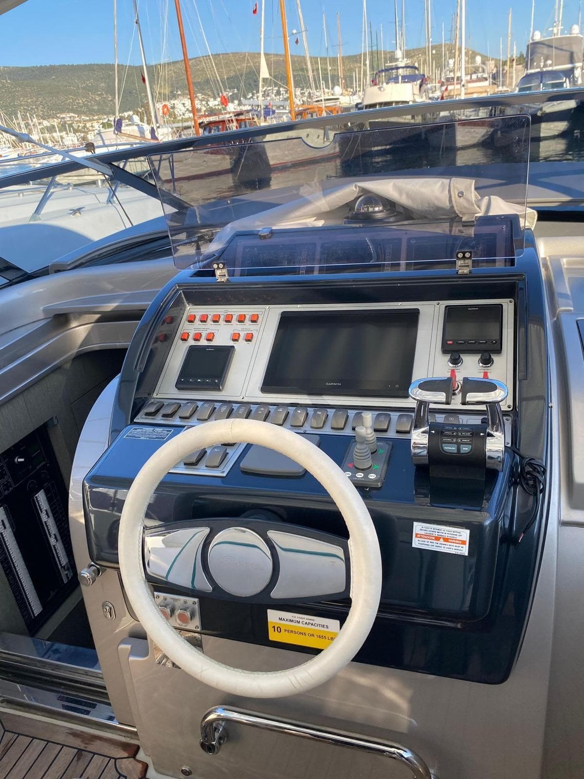 Riva 44 RIVARAMA usato - foto hero 10