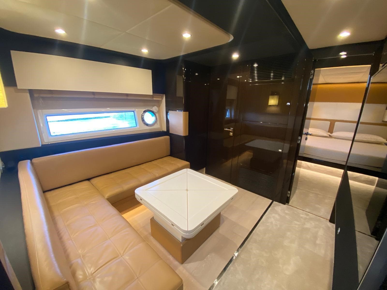 Azimut 77S d'occasion - image hero 21