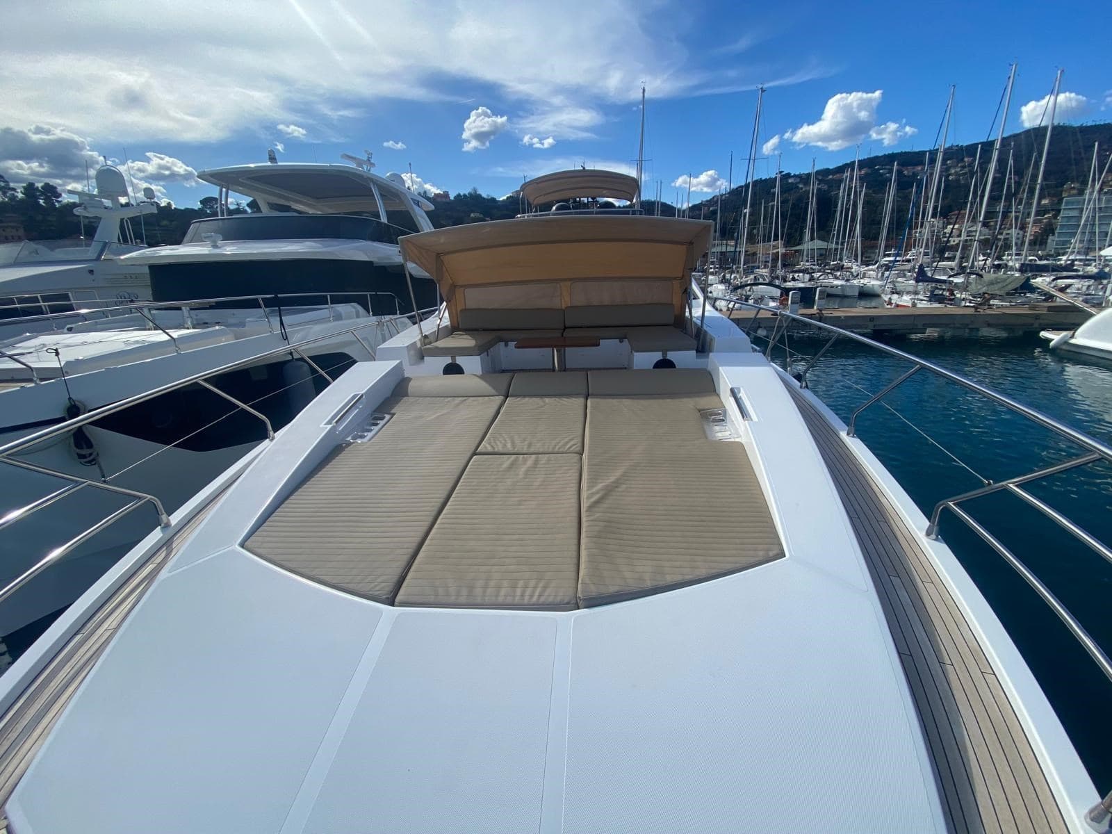 Azimut 77S d'occasion - image hero 3