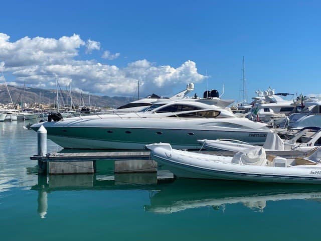 Sunseeker Predator 68 usato - foto hero 3