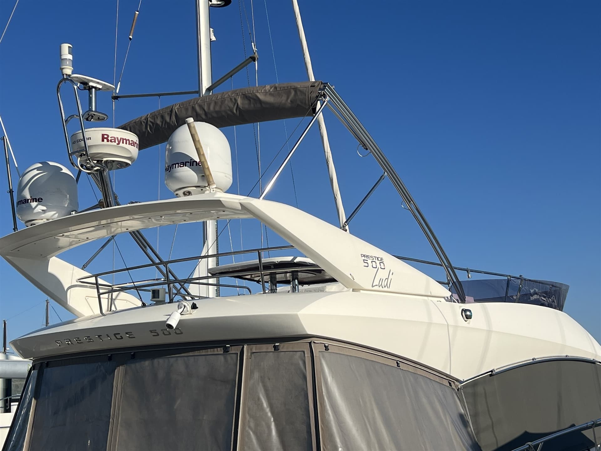 Prestige Prestige 500 - Deck View Prestige Prestige 500 - Deck View