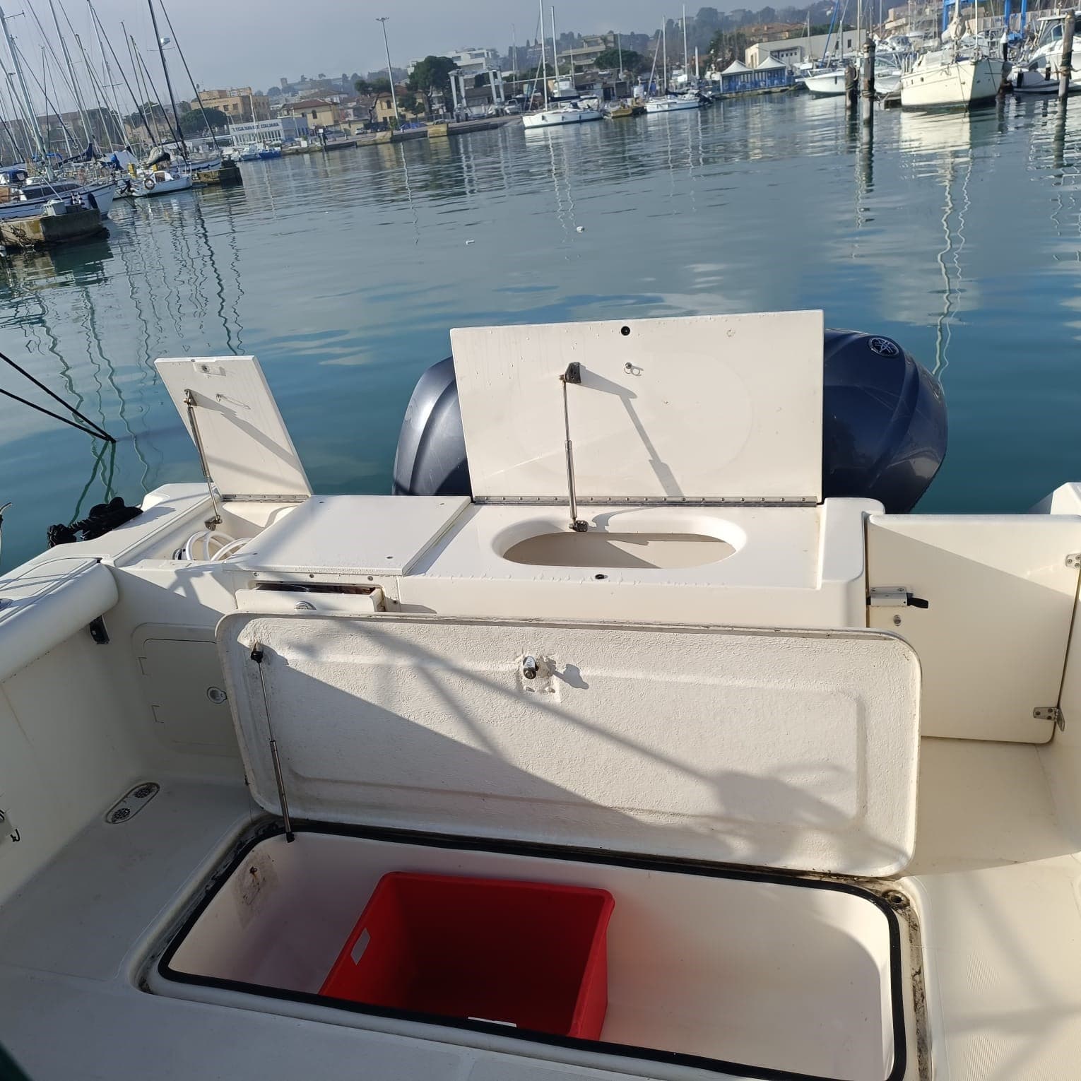 Pursuit 3070 Offshore Center Console usato - foto hero 19