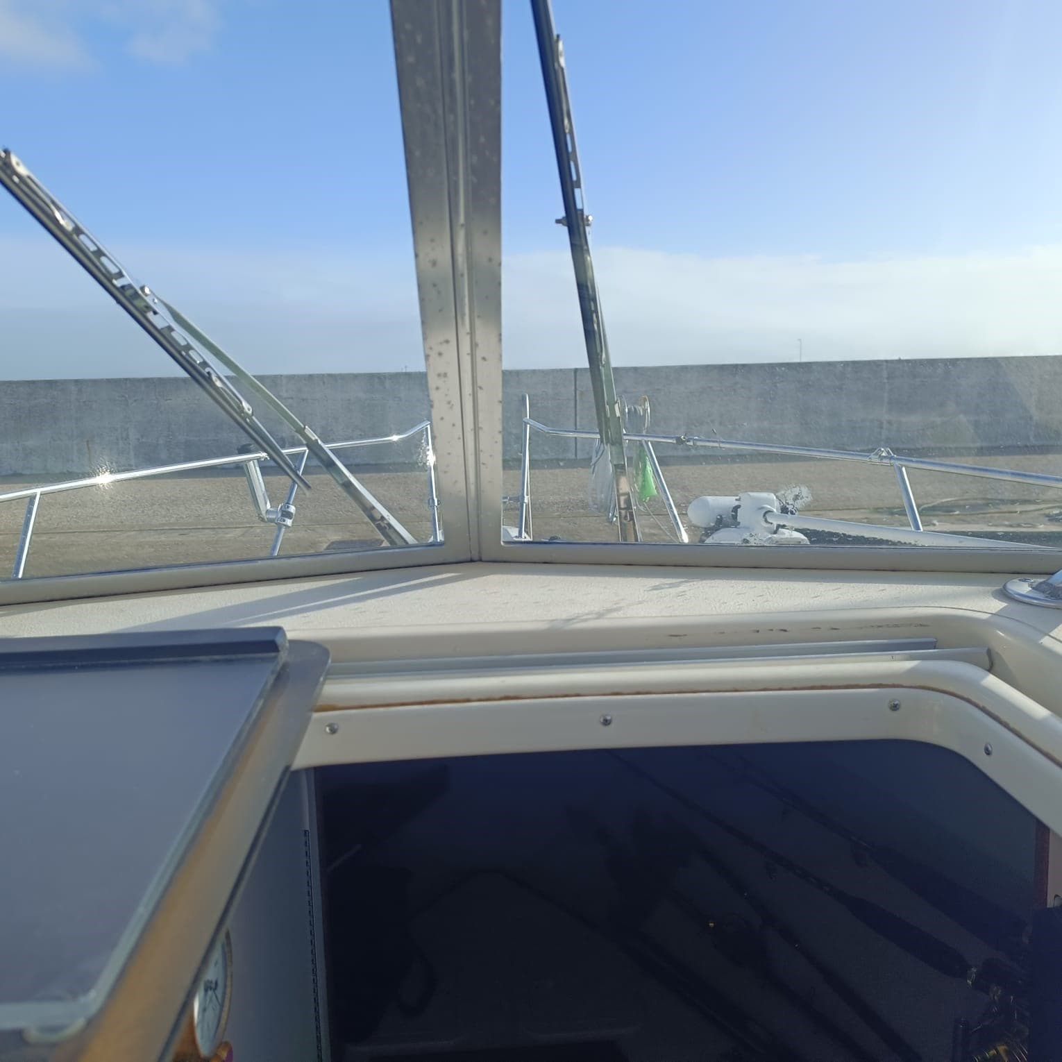 Pursuit 3070 Offshore Center Console usato - foto hero 21
