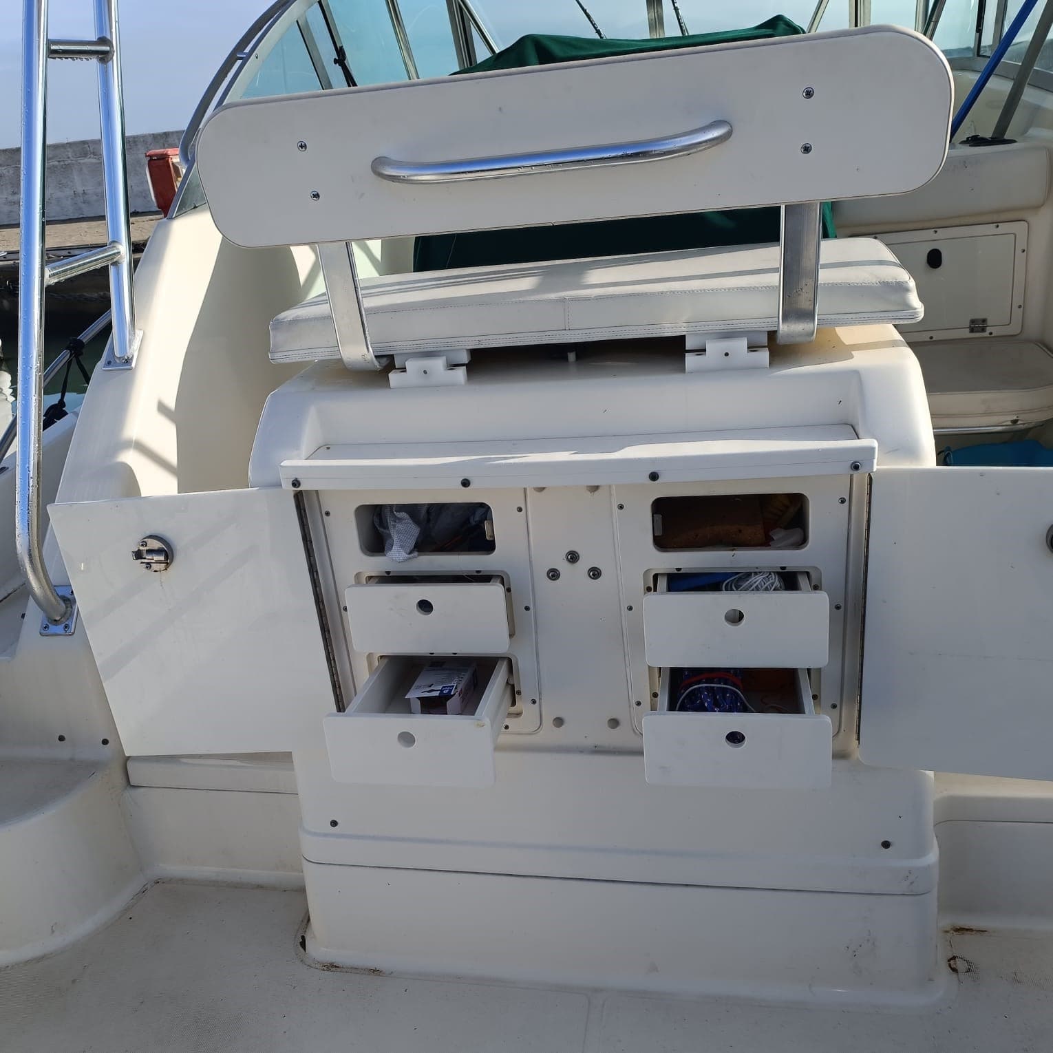 Pursuit 3070 Offshore Center Console usato - foto hero 7