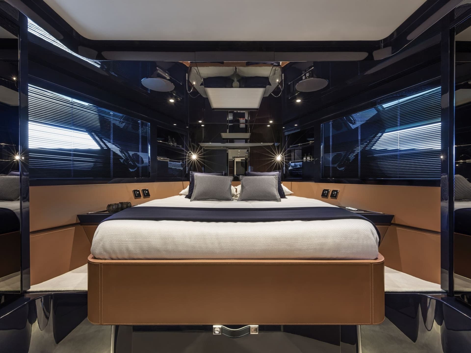 Riva 48 DOLCERIVA used - hero image 15