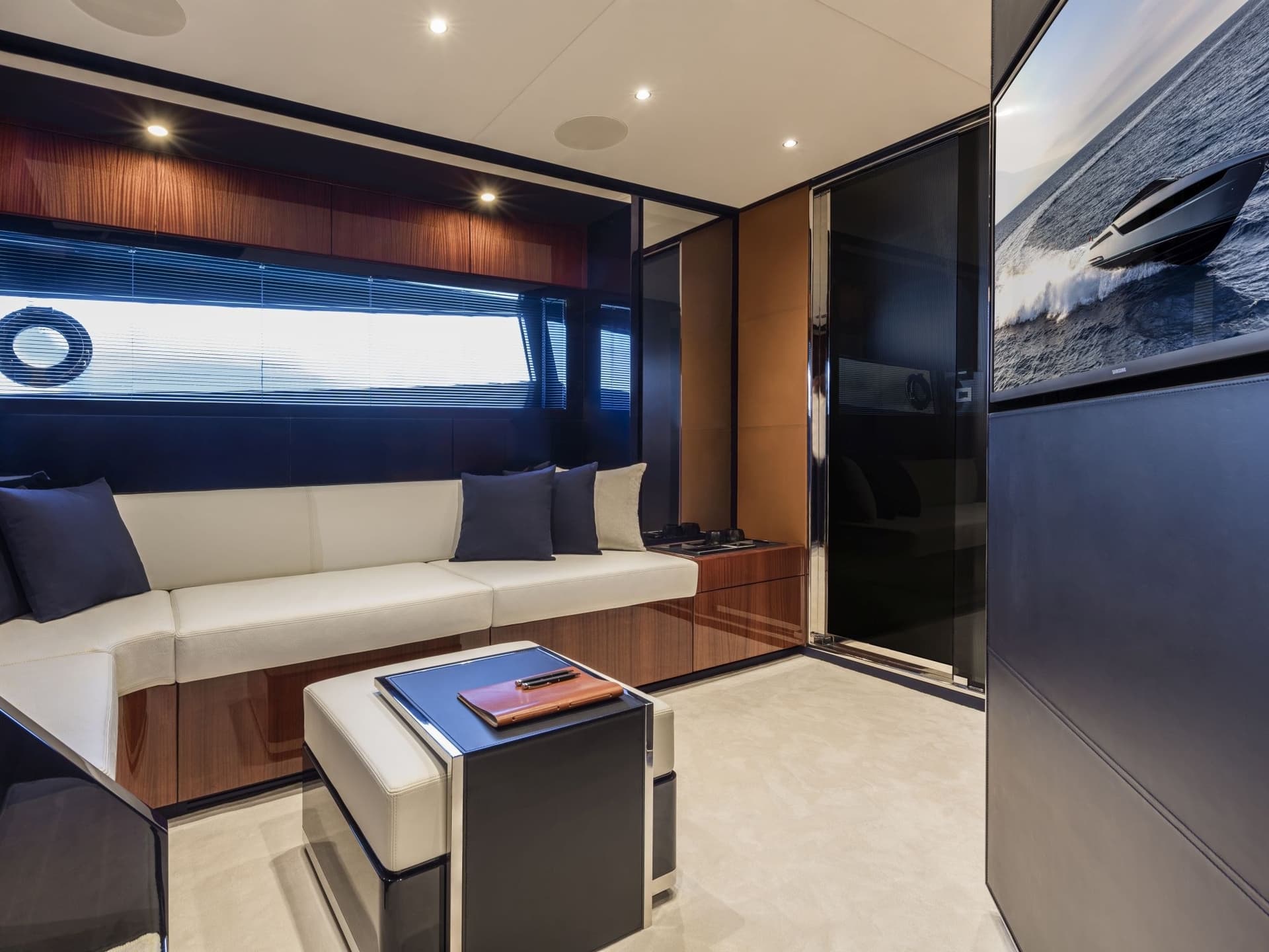 Riva 48 DOLCERIVA used - hero image 14