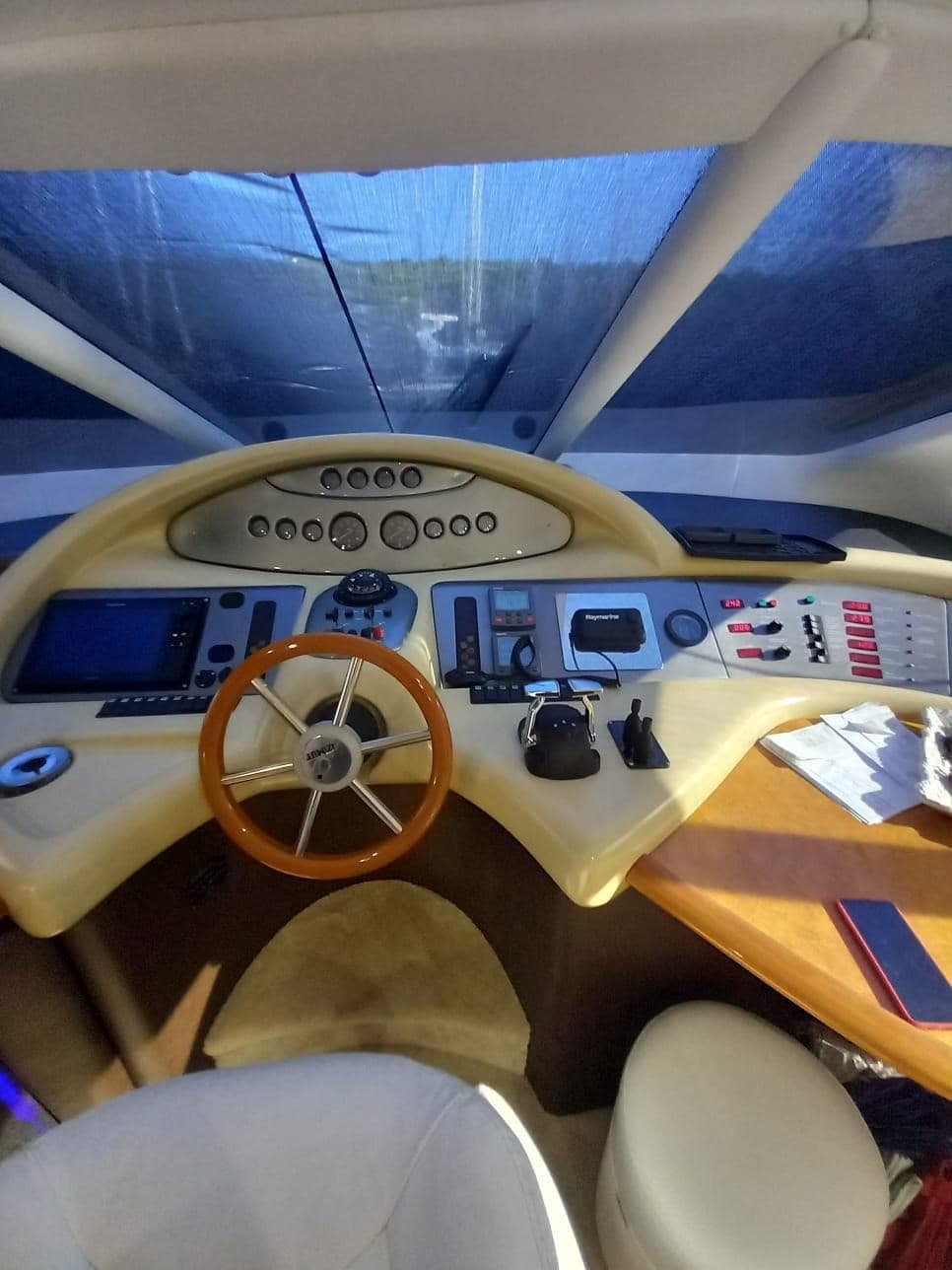Azimut 62 usato - foto hero 18