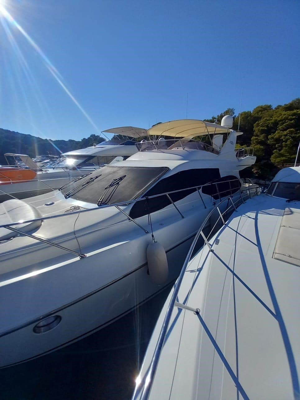 Azimut 62 used - hero image 5