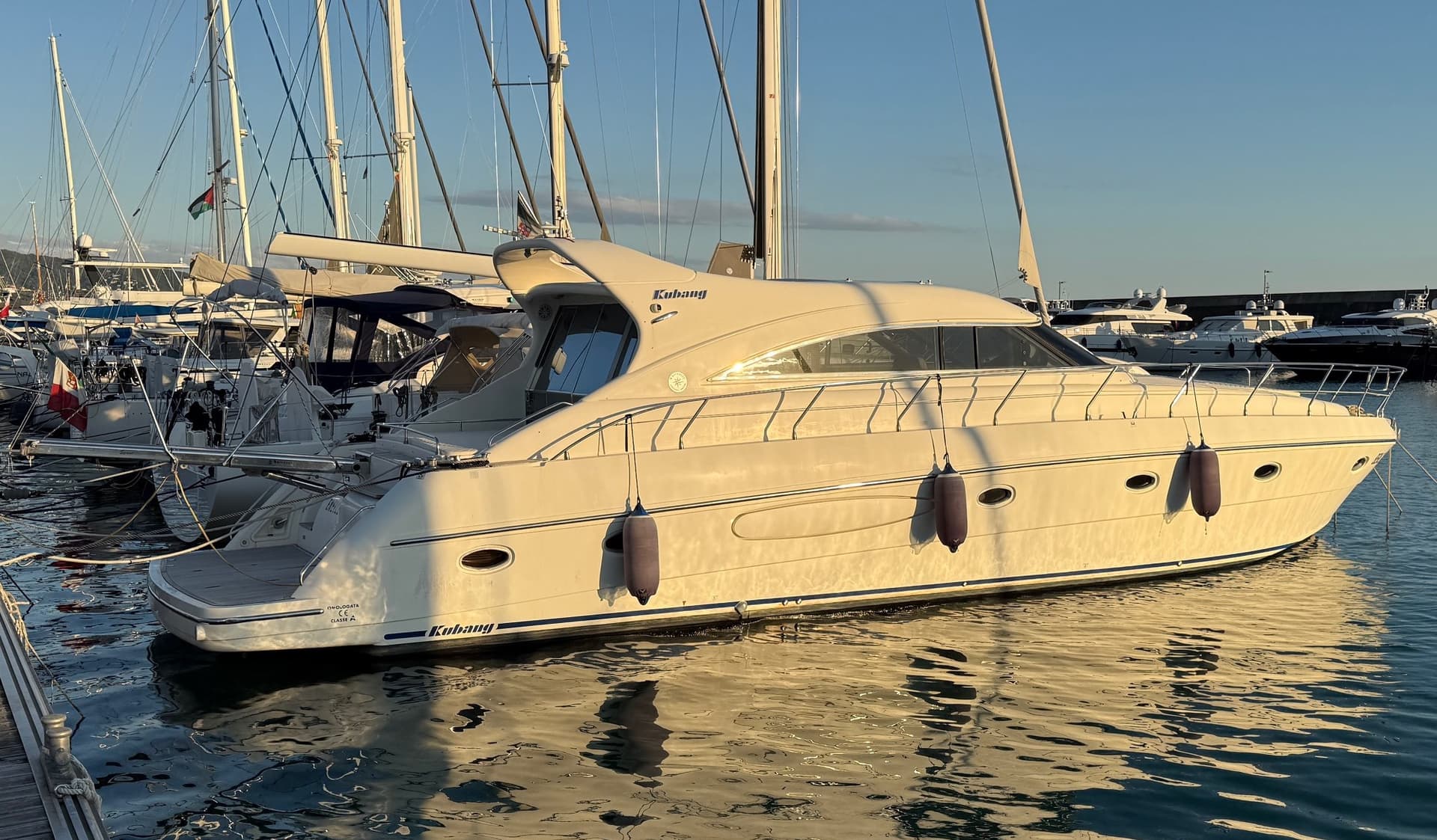 Raffaelli Kubang - Detail View 1 Raffaelli Kubang - Detail View 1