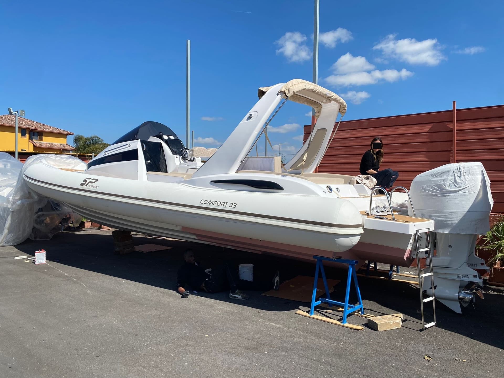 Sea Prop Comfort 33 - Deck View Sea Prop Comfort 33 - Deck View