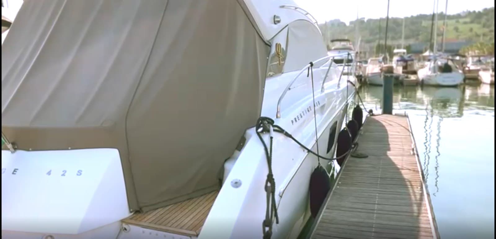 Jeanneau Prestige 42 S - Detail View 1 Jeanneau Prestige 42 S - Detail View 1