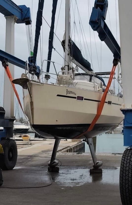 RM Yachts RM1050 used - hero image 4