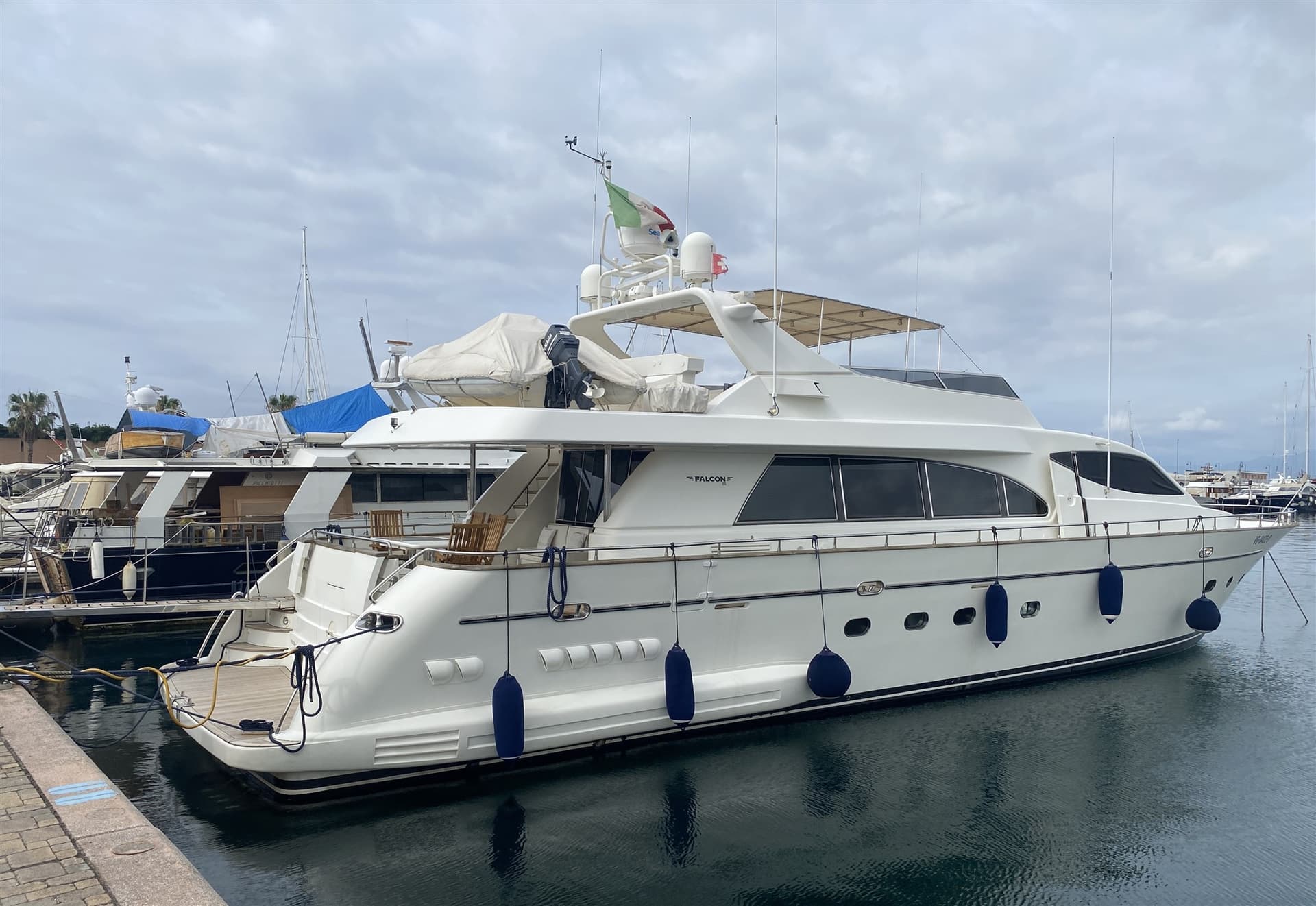 Falcon Yachts 85 gebraucht - Hauptansicht