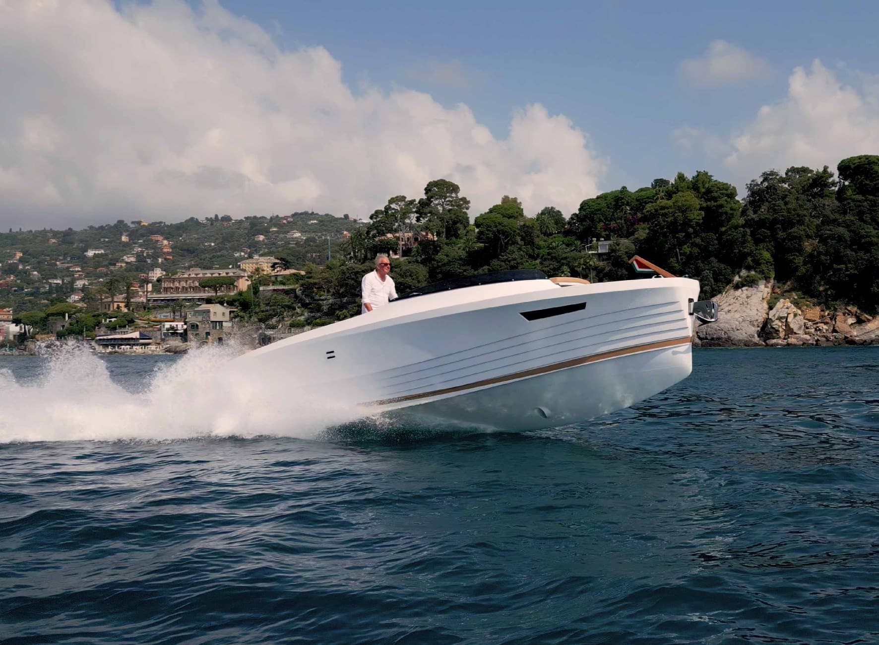 Motor Marine Tigullio Mami 28 - Detail View 1 Motor Marine Tigullio Mami 28 - Detail View 1