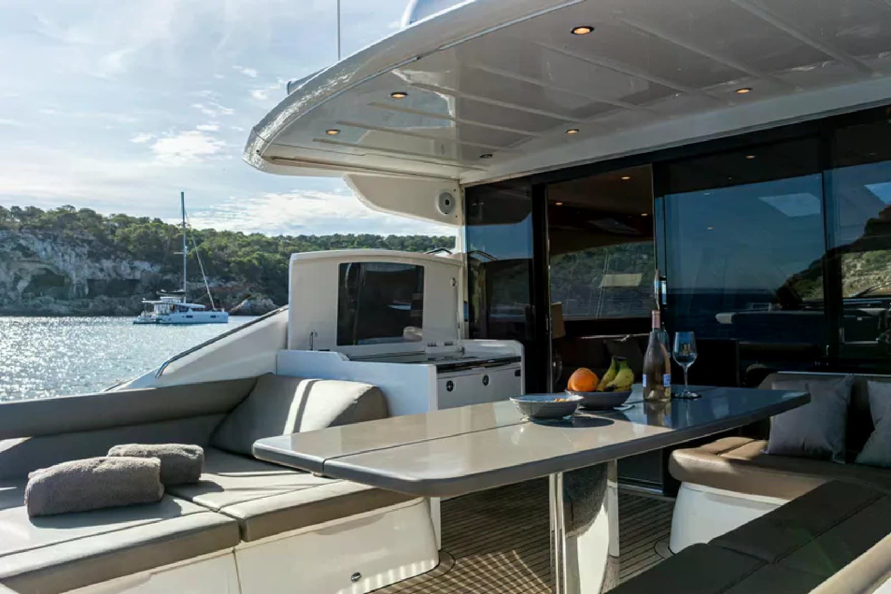 Princess Yachts V65 usato - foto hero 5