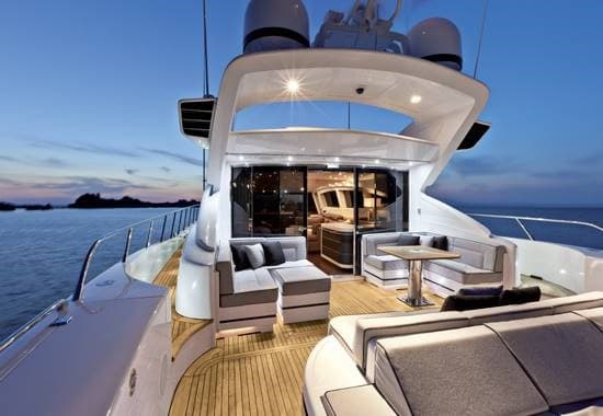 Overmarine Mangusta 92 - Detail View 1 Overmarine Mangusta 92 - Detail View 1