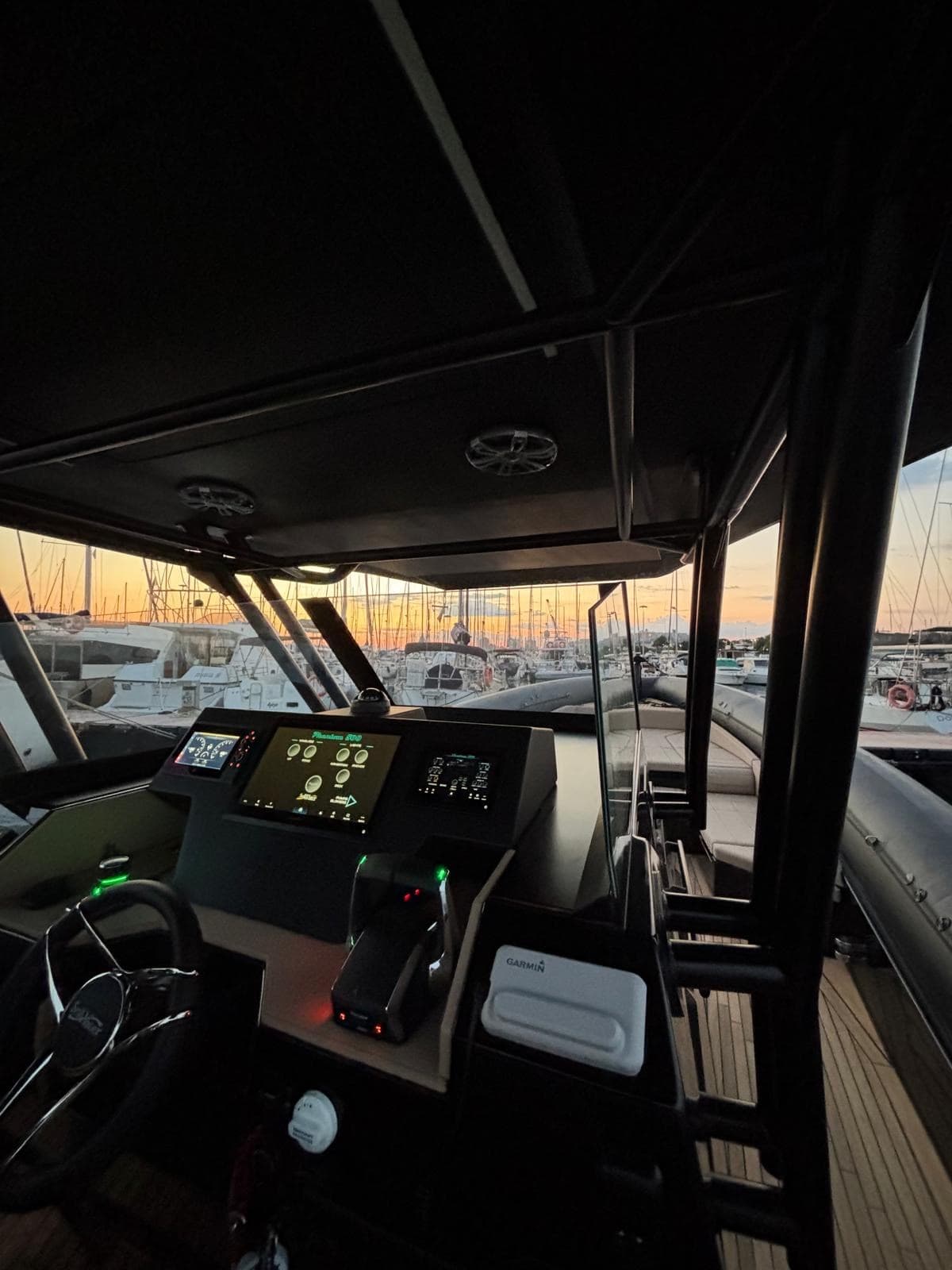 Sea Water 500 PHANTOM usato - foto hero 12