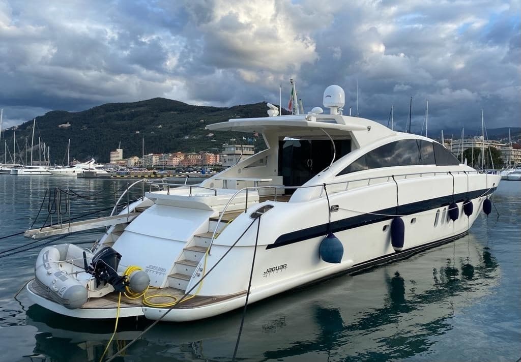 Jaguar Jaguar 24 Sport Ht - Detail View 1 Jaguar Jaguar 24 Sport Ht - Detail View 1