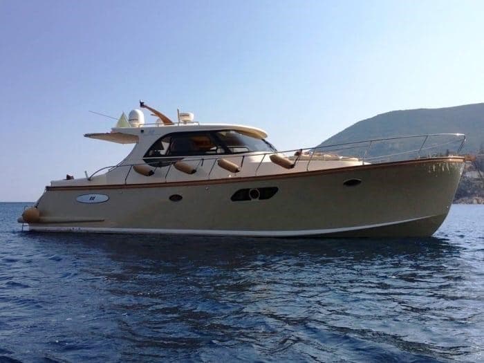 Abati Yachts Abati 46 Newport - Deck View Abati Yachts Abati 46 Newport - Deck View