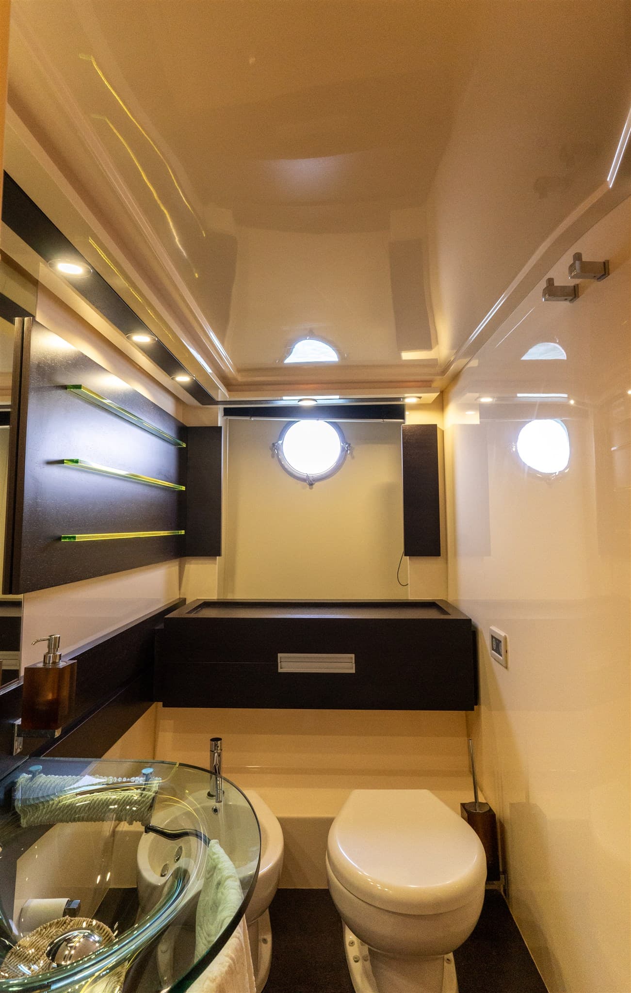 Azimut 62S d'occasion - image hero 18