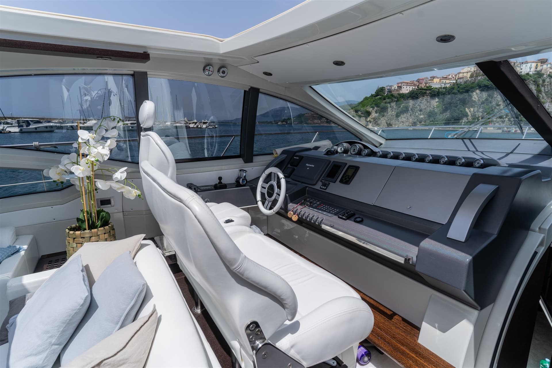 Azimut 62S d'occasion - image hero 11