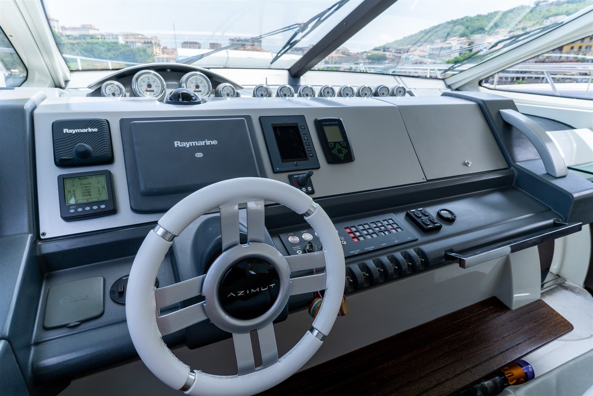 Azimut 62S d'occasion - image hero 12