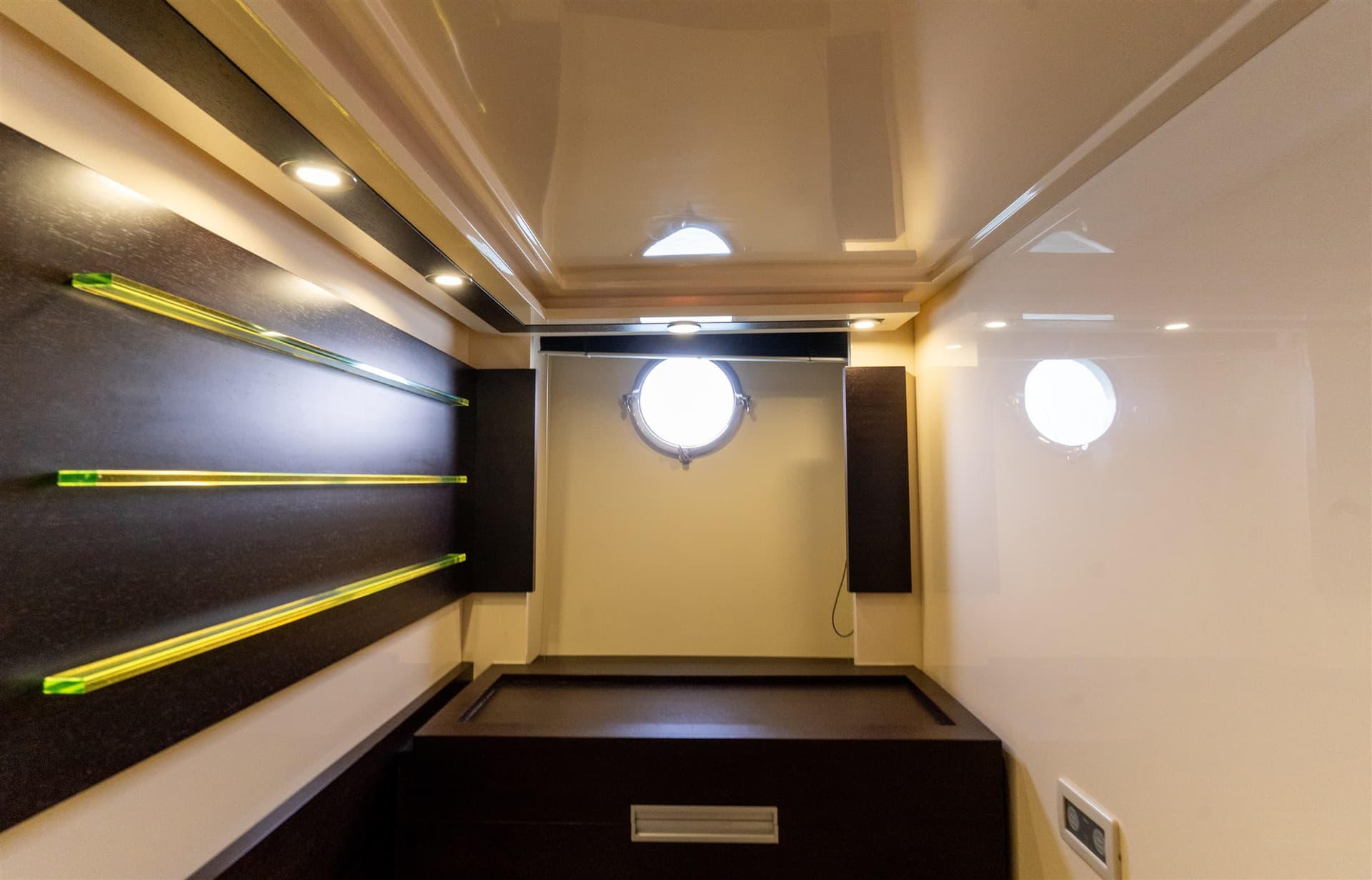 Azimut 62S d'occasion - image hero 19